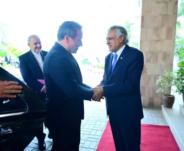 İran Dışişleri Bakanı Arakçi, Gazze'deki Katliama Dikkat Çekti