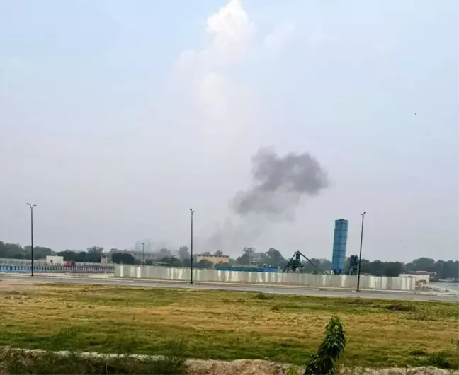 Lahor'da Patlamalar ve İHA Düşürme İddiası