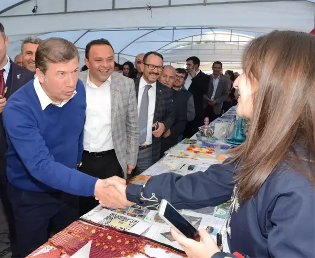 AK Parti'li İnceöz ve Eski Milli Futbolcu Tanju Çolak