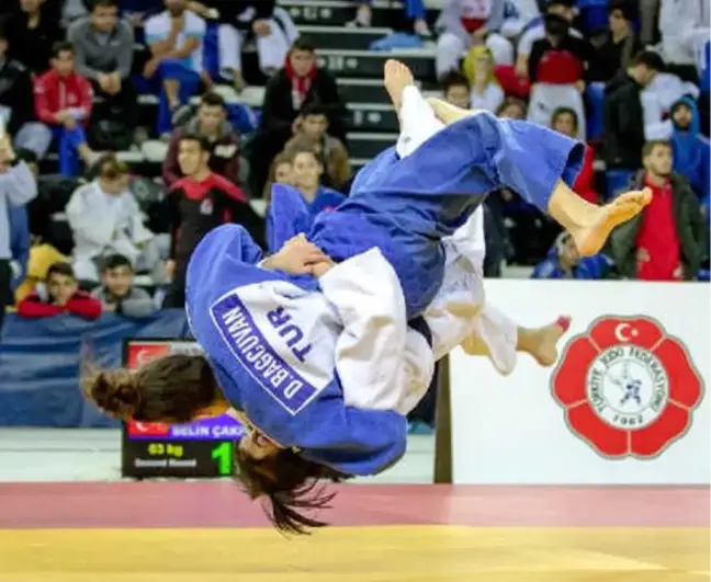 Judo'da Büyükler Türkiye Şampiyonası Başladı