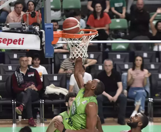 TOFAŞ, Pınar Karşıyaka'yı 111-91 yendi