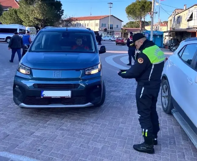 Manisa'da Trafik Denetiminde 30 Araç Men Edildi, 8 Kişi Yakalandı