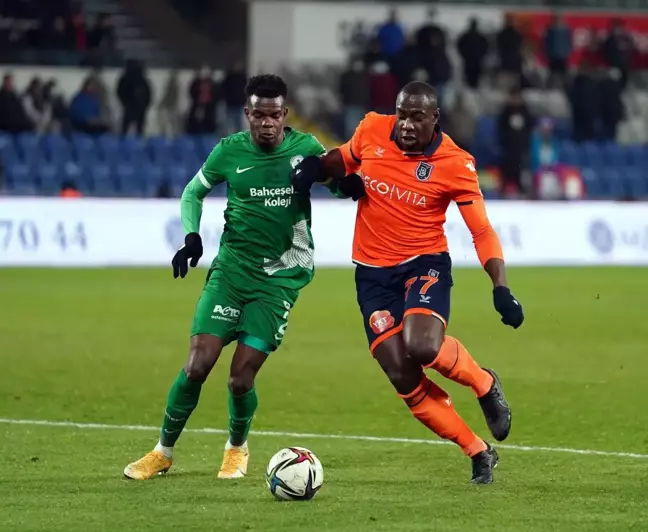Spor Toto Süper Lig: Medipol Başakşehir: 3 - GZT Giresunspor: 1 (Maç sonucu)