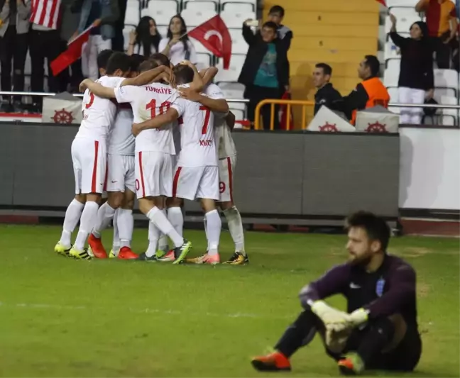 İşitme Engelli Milli Takım İngiltere'yi 5-0 Yendi
