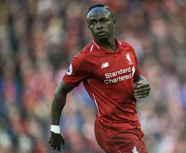 Mane'ye Bayern Maçı Sırasında Hırsız Şoku