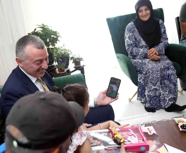 Başkan Büyükakın'dan kazada yaralanan Nur'a moral telefonu