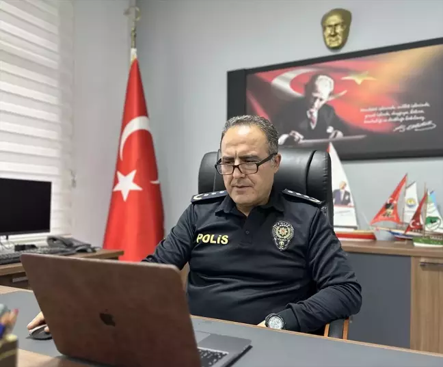 Gerze İlçe Emniyet Müdürü Erkan Sevindik, AA'nın Yılın Kareleri Oylamasına Katıldı