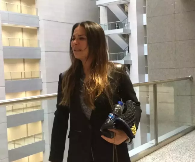 Ünlü Oyuncu Filiz Taçbaş, İstanbul Adliyesi'nde Sinir Krizi Geçirdi