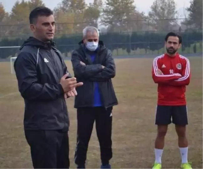 Turgutluspor'da İbrahim Cezayir'e güvenoyu