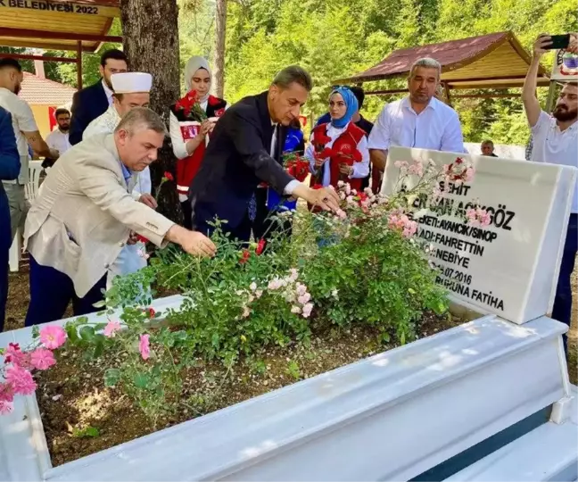 Sinop'ta 15 Temmuz şehidi Açıkgöz mezarı başında anıldı