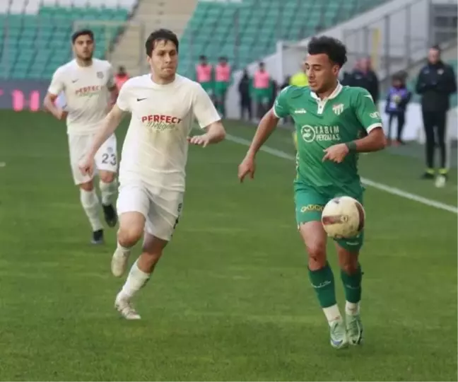 Bursaspor, Nazilli Belediyespor ile 0-0 berabere kaldı
