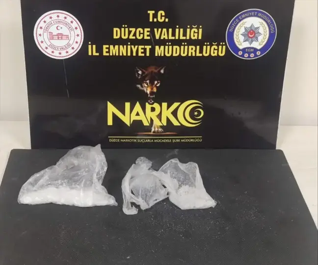 Düzce'de Uyuşturucu Operasyonu: 2 Zanlı Tutuklandı