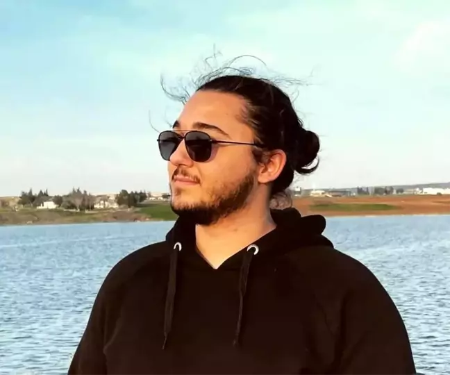 19 Yaşındaki Genç Kalp Krizi Sonucu Hayatını Kaybetti