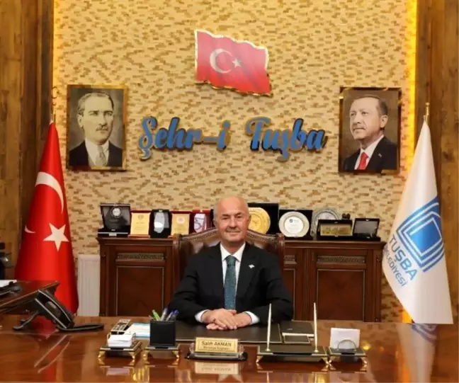 Van Belediye Başkanı Salih Akman'dan yeni yıl mesajı: Barış ve huzur temennisi