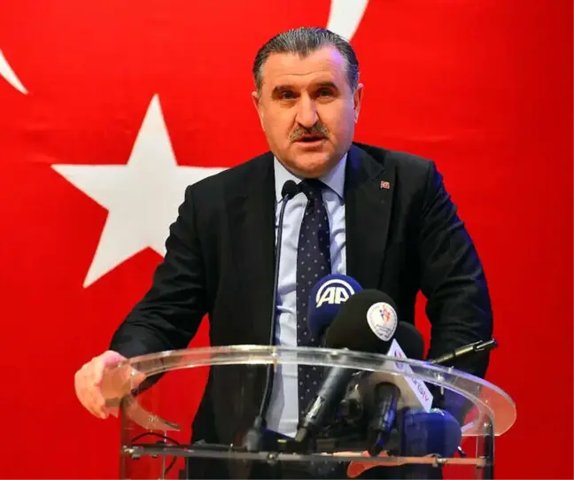 Osman Aşkın Bak, Enka Ödül Törenine Katıldı