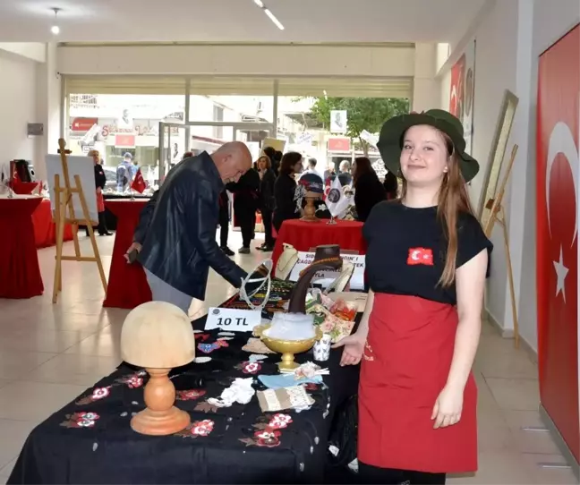Girişimci kadınların hediyelikleri eğitime burs olacak