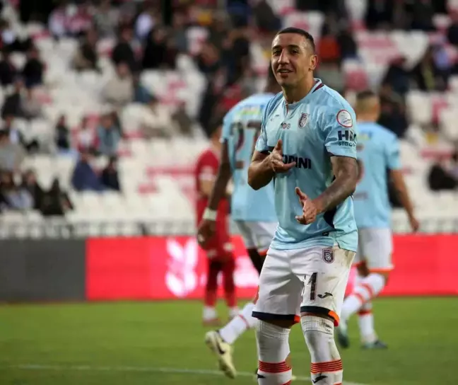Sivasspor - Başakşehir Maçında Başakşehir'in 1-0'lık Üstünlüğü