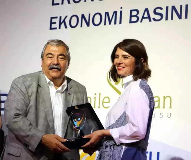 Ekonomi basını başarı ödülleri sahiplerini buldu