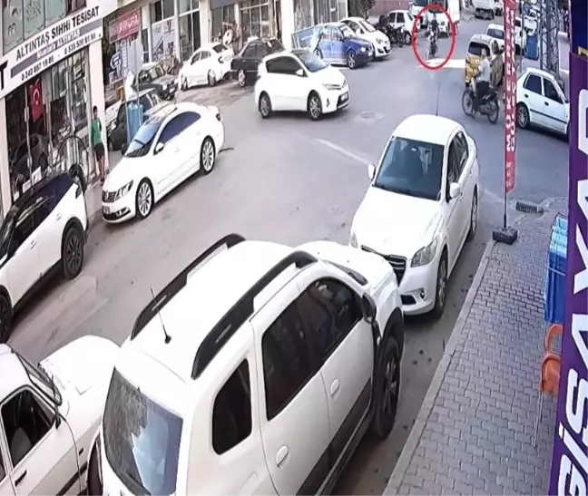 Kumluca'da Trafik Kazası: Motosiklet Sürücüsü Yaralandı