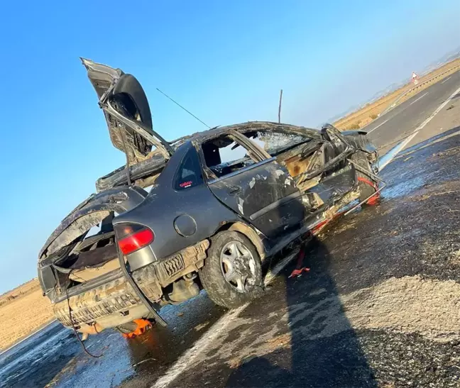 Edirne'de Sulama Kanalına Uçan Otomobilde 2 Kişi Hayatını Kaybetti