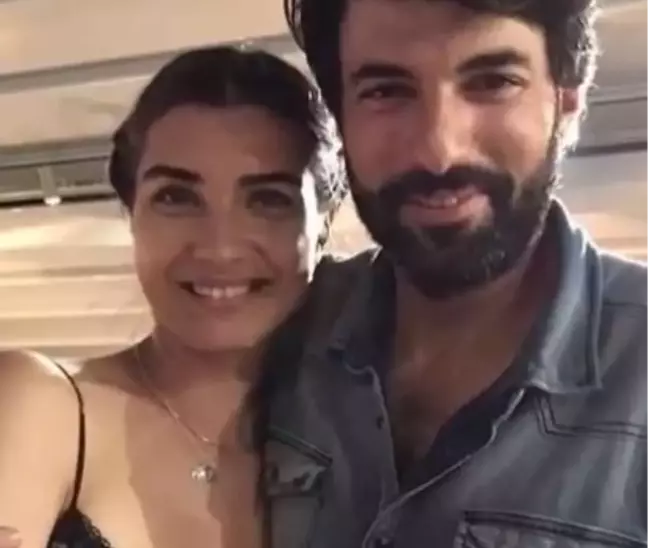 Tuba Büyüküstün ve Engin Akyürek sevgili mi? Tuba Büyüküstün sevgilisi kim?