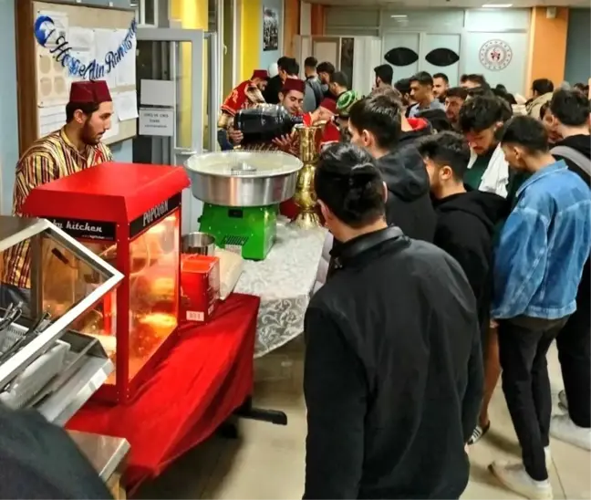 Düzce Cahit Zarifoğlu Yurdunda Öğrencilere Ramazan İftarı
