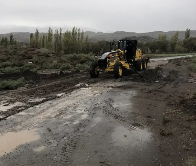 Iğdır'da Sel Nedeniyle Kapanan Yollar Yeniden Açıldı