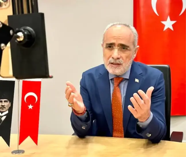 Yalçın Topçu: Ana Dilini İyi Bilmek, Çok Dilli Olmanın Temelidir