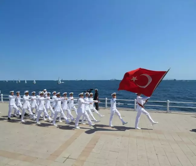 Deniz Kuvvetleri Komutanı Romanya Deniz Kuvvetleri Günü kutlamalarına katıldı