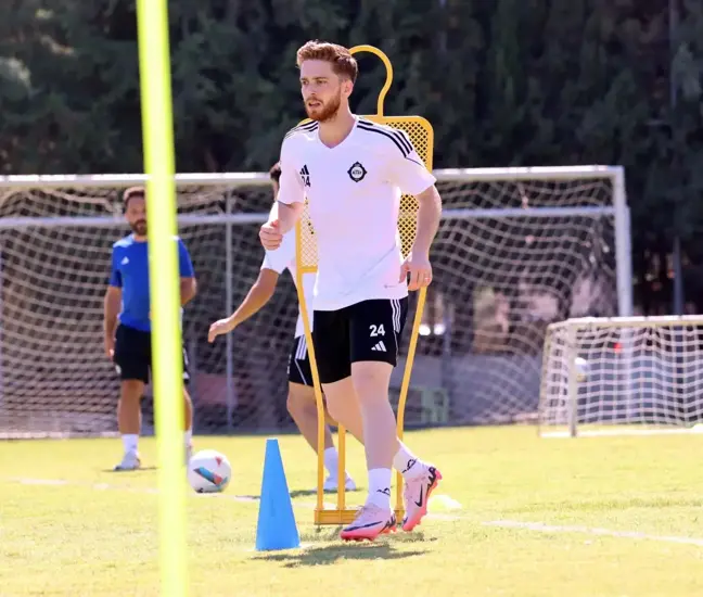 Altay'da genç oyuncu Erdem Özcan kadro dışı bırakıldı