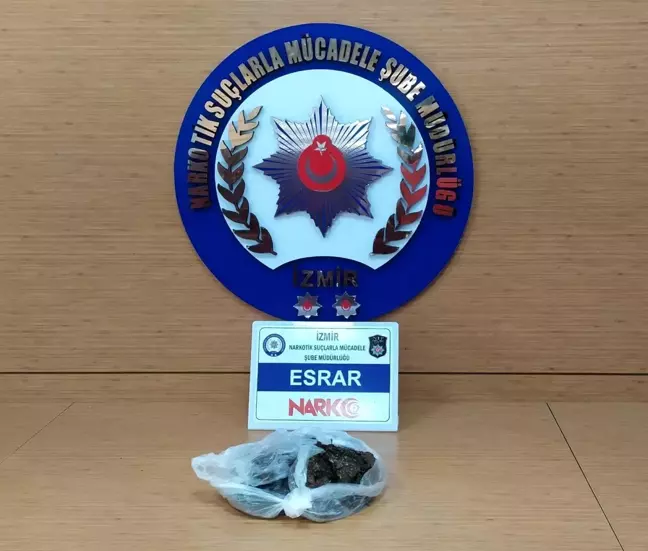 Adnan Menderes Havalimanı'nda uyuşturucu operasyonu: 1 gözaltı