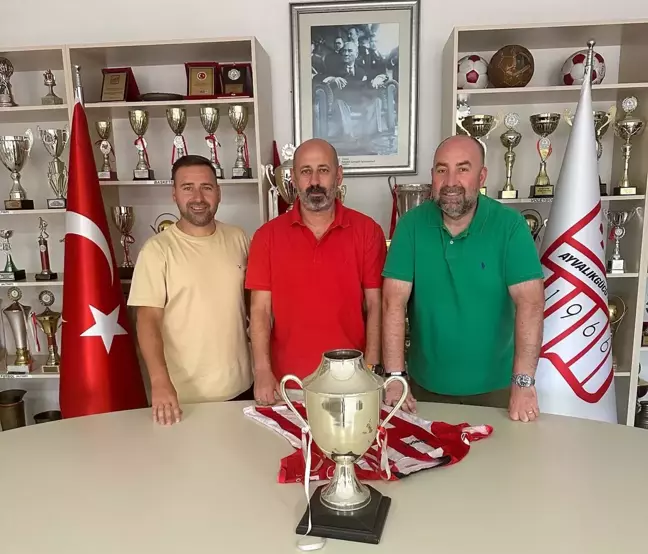 Ayvalıkgücü Belediyespor, Teknik Direktör Mehmet Yıkılmazdağ ile Anlaştı