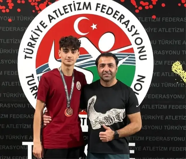 Erzincanlı Mahir İçli, Sem-Tohm Olimpik Deneme Yarışması'nda Türkiye Şampiyonu Oldu