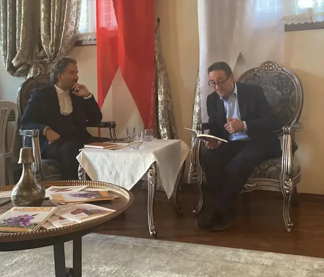 Birnokta Edebiyat Dergisi Genel Yayın Yönetmeni Mürsel Sönmez Osmangazi Belediyesi'nin düzenlediği 'Dergi Okumaları' programına konuk oldu