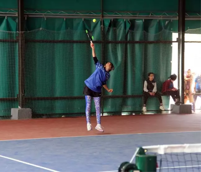 Okul Sporları Küçükler Tenis Türkiye Birinciliği müsabakaları Malatya'da başladı