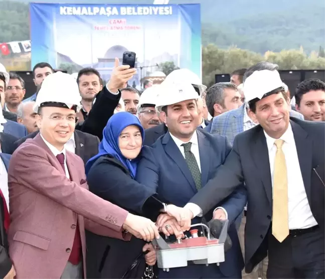 Kemalpaşa'nın En Büyük Camisinin Temeli Atıldı
