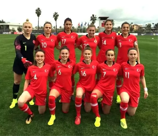 Kadın A Milli Futbol Takımı'nın aday kadrosu açıklandı