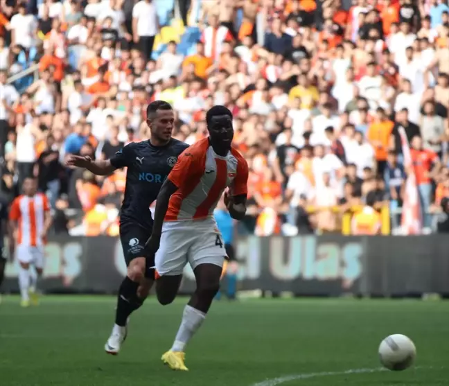 Adanaspor ile Manisa FK 1-1 berabere kaldı