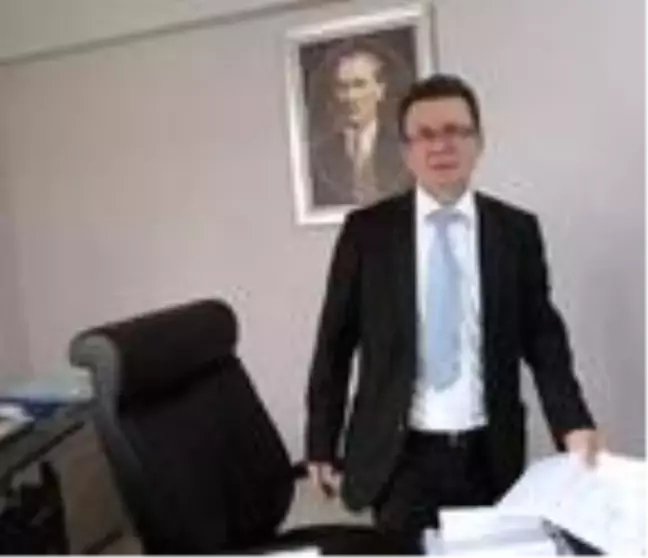 Müdür, şehit kardeşi hizmetliye, tuvalet temizlettiği iddiasıyla görevden alındı