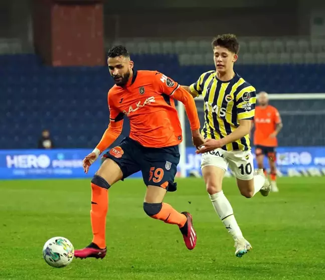 Başakşehir'de 3 futbolcu cezalı duruma düştü