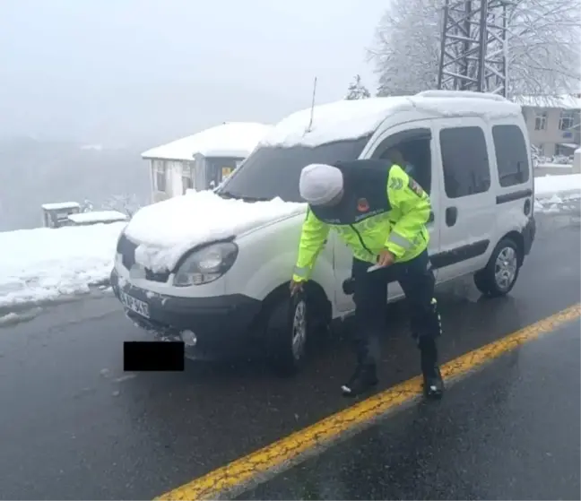 Kırklareli'nde Trafik Denetimi: 266 Sürücüye Ceza