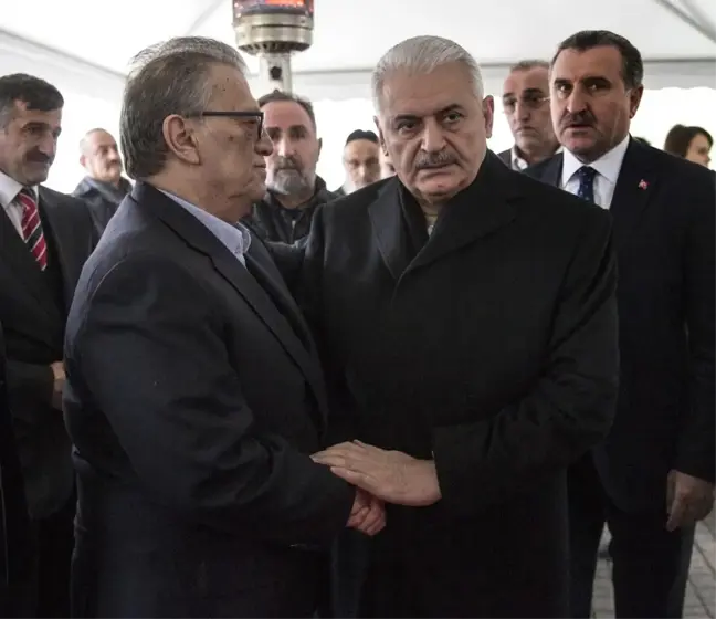 Başbakan Yıldırım Mesut Yılmaz'a Taziye Ziyaretinde Bulundu