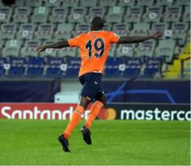 Başakşehir'in Şampiyonlar Ligi'ndeki ilk golü Demba Ba'dan