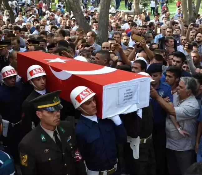 Şehit uzman onbaşı, konya'da toprağa verildi