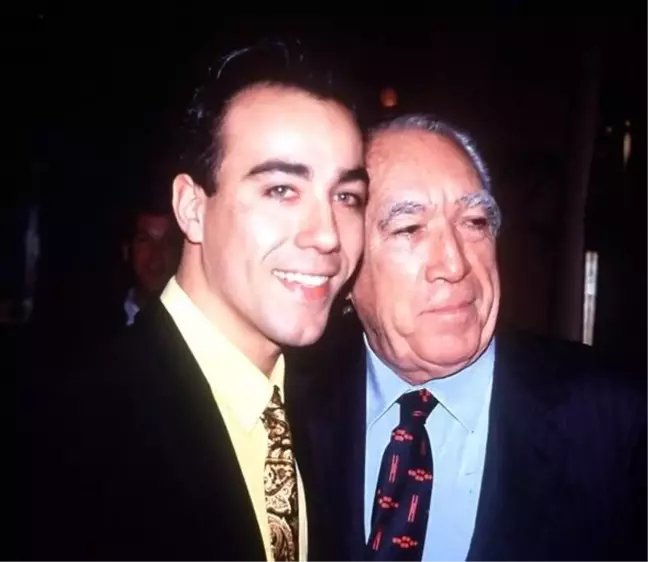 Anthony Quinn'in oğlu Lorenzo Quinn Bodrum'u seçti