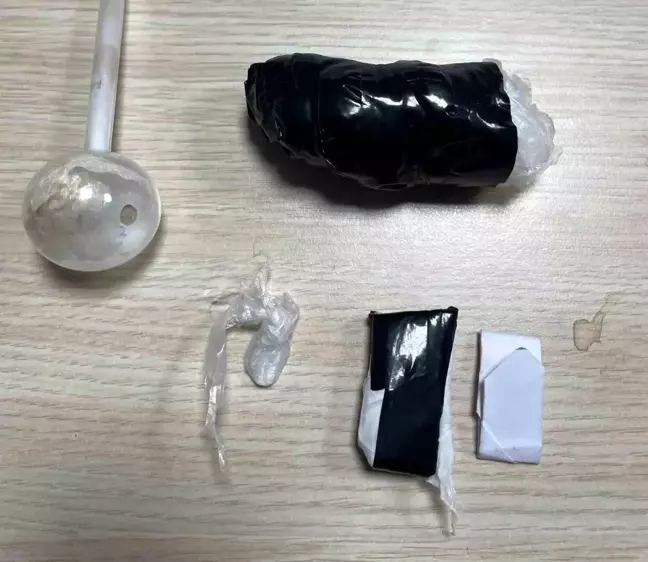 Ankara'da Uyuşturucu Ticareti Yapan İki Şüpheli Yakalandı