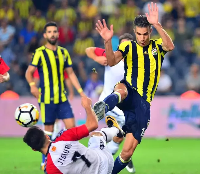 Fenerbahçe'de Van Persie ve Alper Potuk Şoku