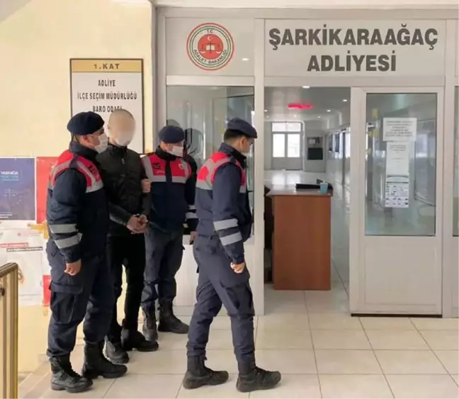 Kendisini 'jandarma komutanı' olarak tanıtan dolandırıcı yakalandı