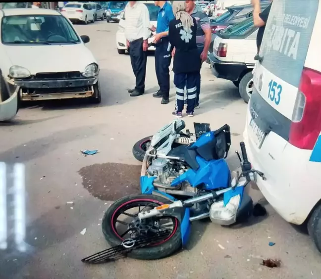 Isparta'da otomobil ile motosiklet çarpışması: 1 kişi ağır yaralandı