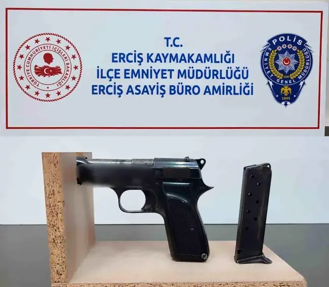 Van'da Aranan 261 Kişiden 74'ü Tutuklandı